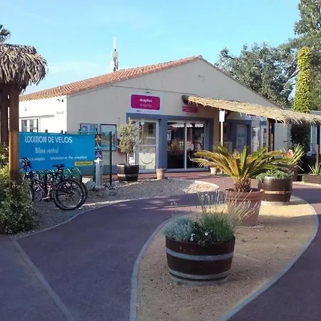 Campingplads Mobil-home Confort Le Montourey 4*