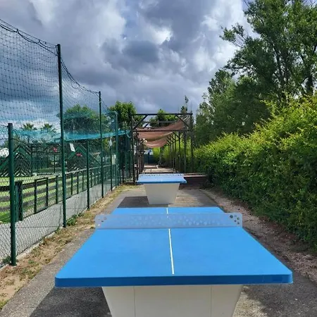 Mobil-home Confort Le Montourey キャンプ場 Fréjus